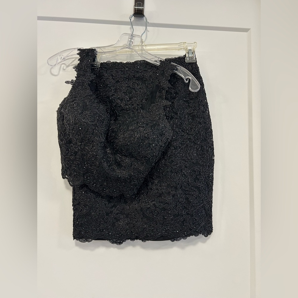 Sherri Hill Black 2-Piece Set (worn once) Homecoming/Short Prom Dress